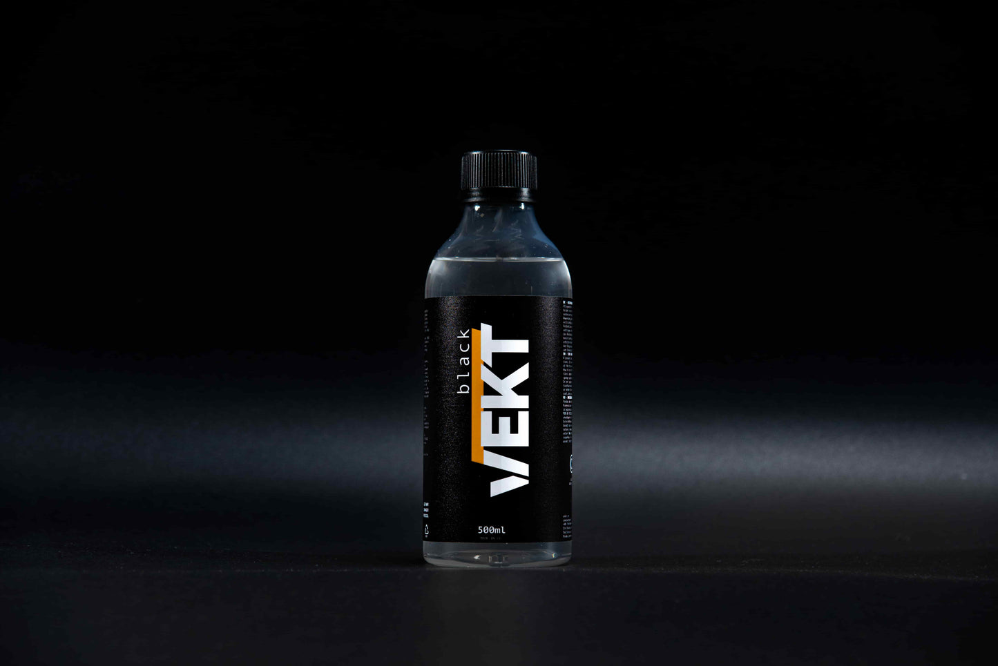 VEKT black | Hydrophobic Tire Treatment